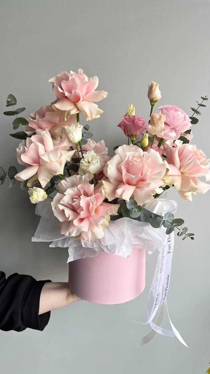 Velvet Twilight: Mysterious Shades of Petal Dreams